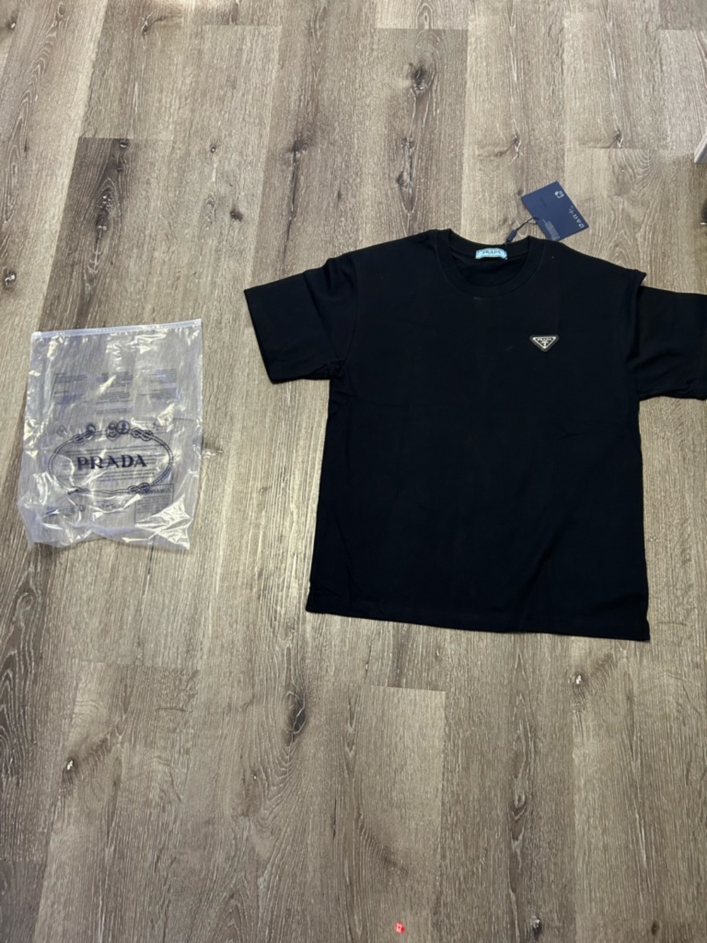 Prada black t shirt mens size medium brand new